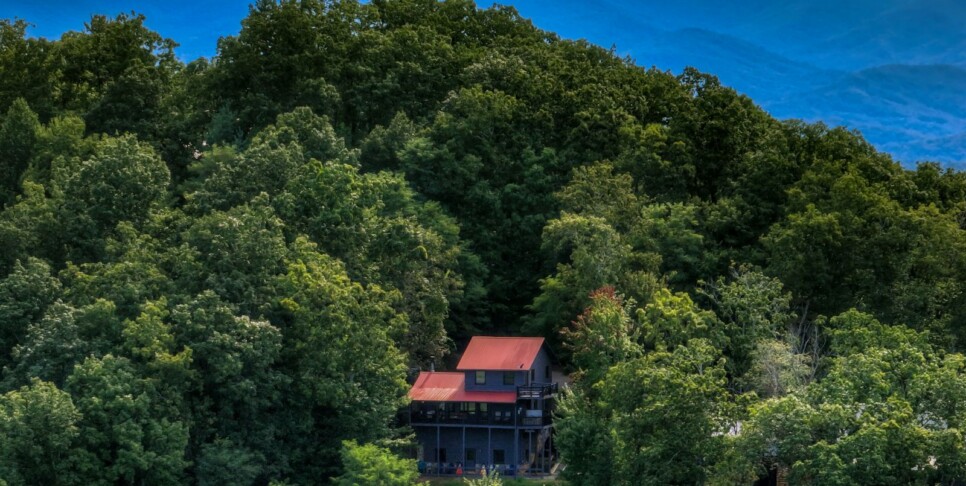 blue-ridge-cabins-eagles-view-ridge-exterior