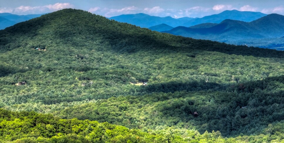 blue-ridge-cabins-eagles-view-ridge-exterior