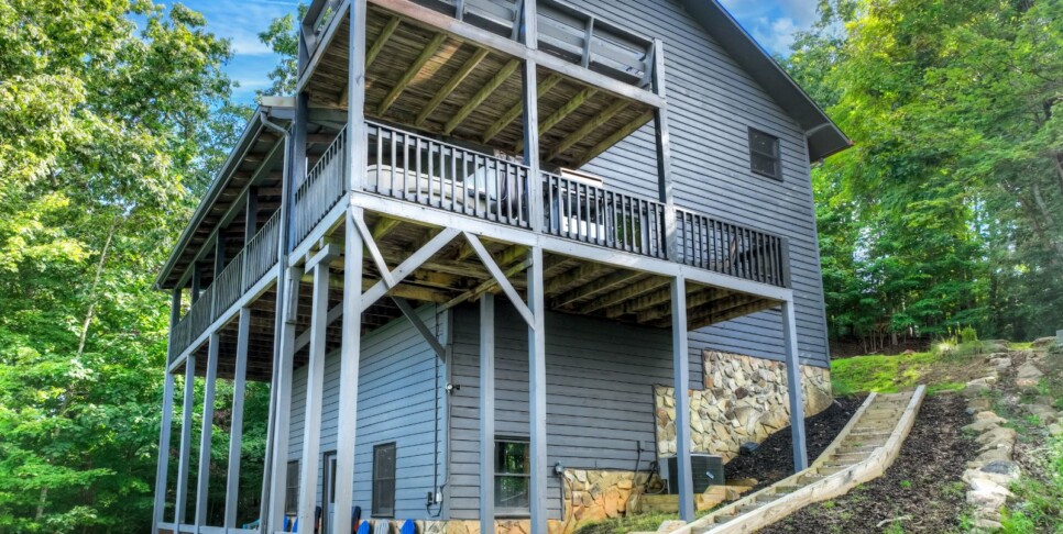 blue-ridge-cabins-eagles-view-ridge-exterior