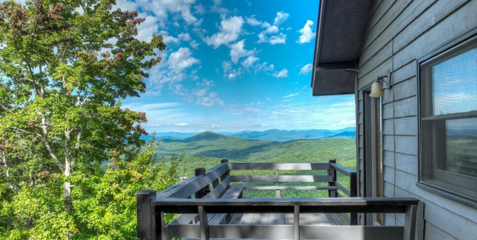 blue-ridge-cabins-eagles-view-ridge-exterior