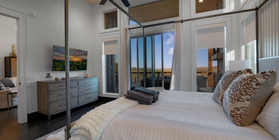 Blue Ridge - Quiet Time - Bedroom