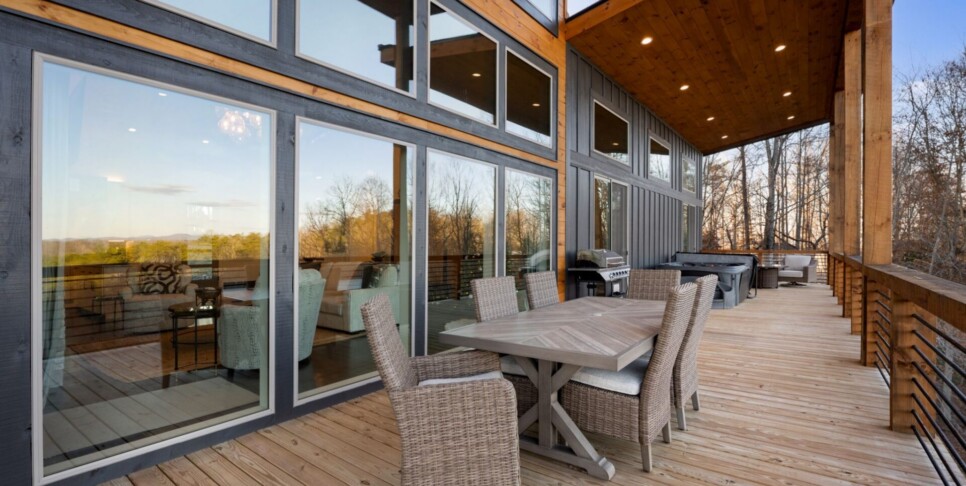 Blue Ridge - Quiet Time - Exterior