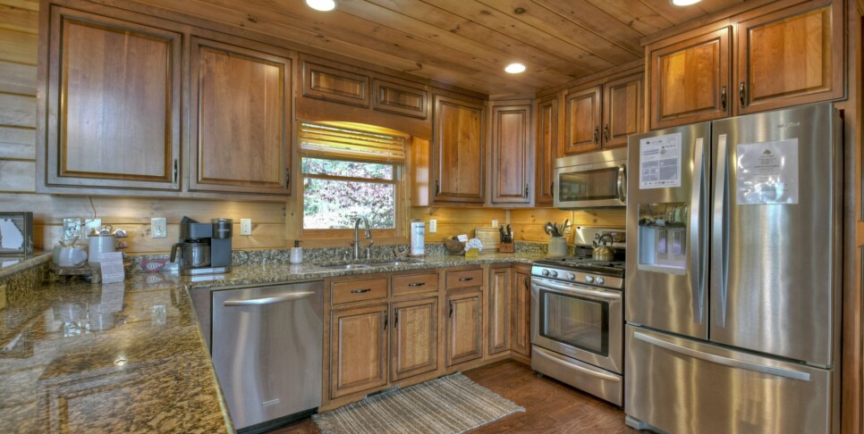 Blue Ridge - Sunrise Vista Lodge - Kitchen
