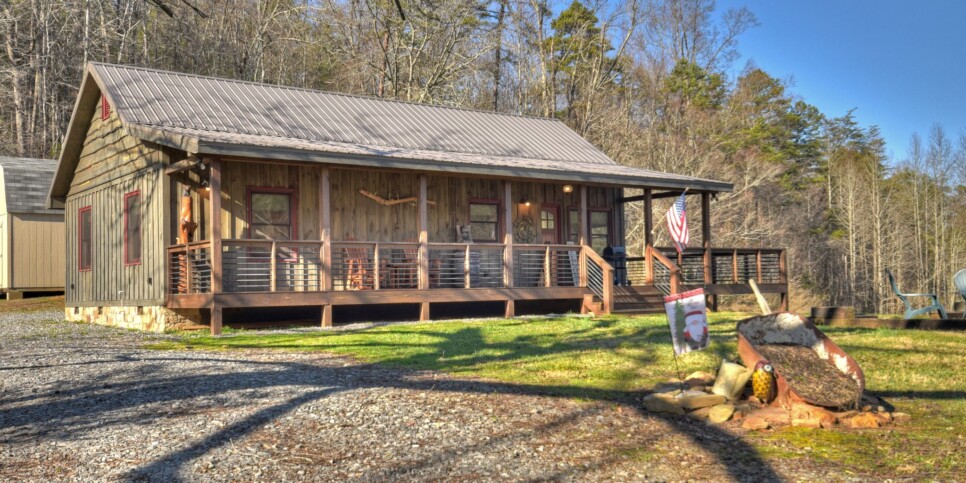 Blue Ridge - Cabin Rental - Carters Cozy Cabin - Exterior