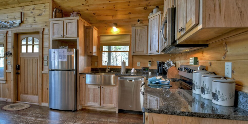 Blue Ridge - Cabin Rental - Carters Cozy Cabin - Kitchen