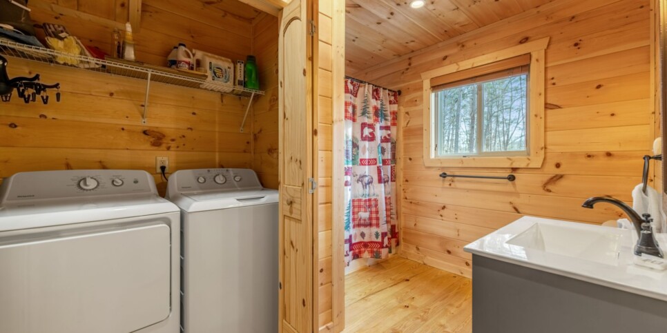 Ellijay - Bucks Bear Lodge - Bathroom