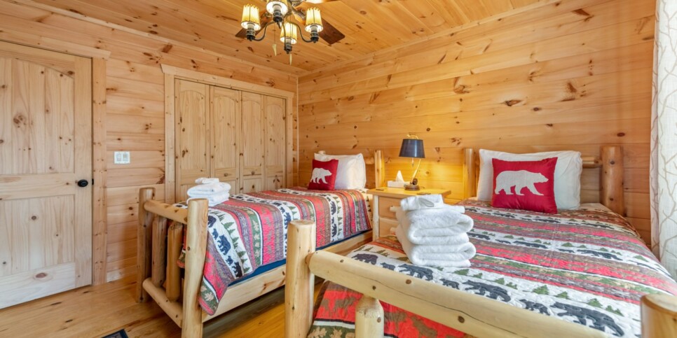 Ellijay - Bucks Bear Lodge - Bedroom