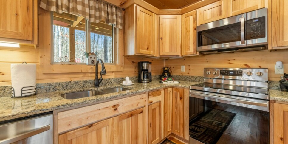 Ellijay - Bucks Bear Lodge - Kitchen