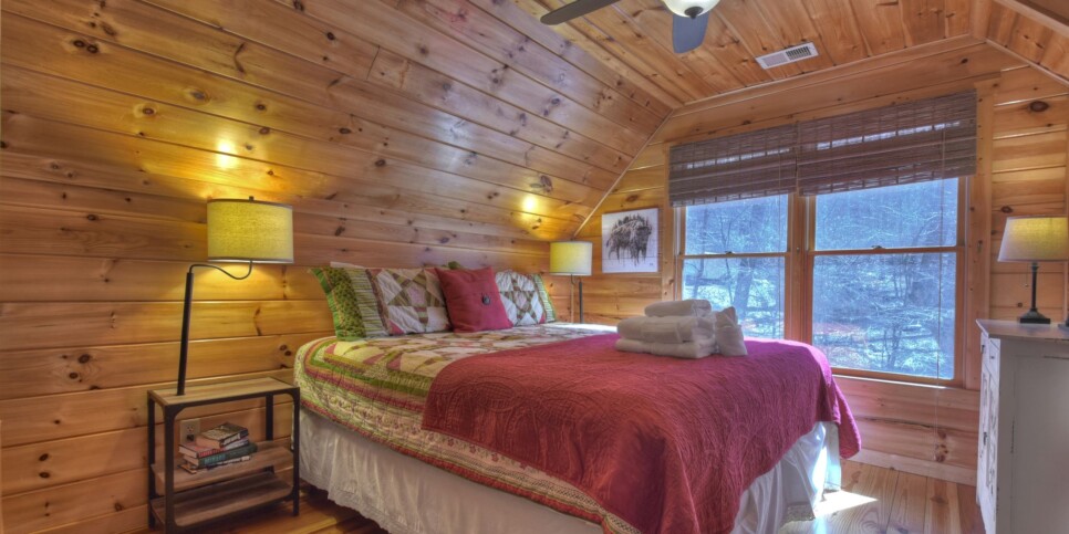 Ellijay - Harleys River Retreat - Bedroom