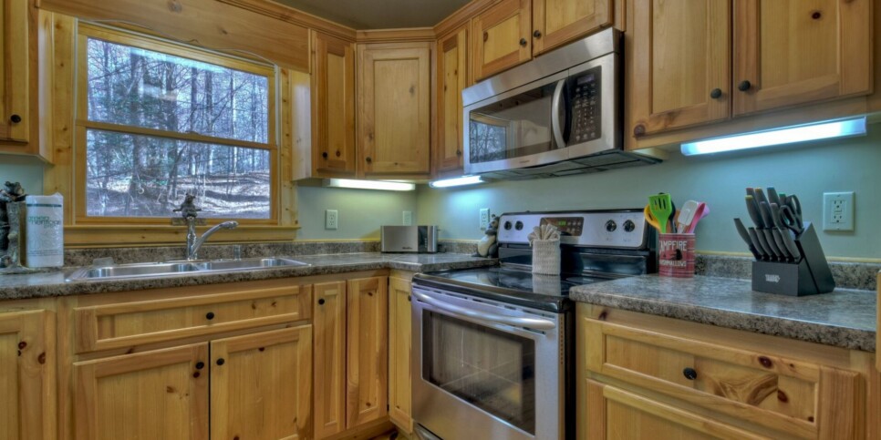 Ellijay - Harleys River Retreat - Kitchen