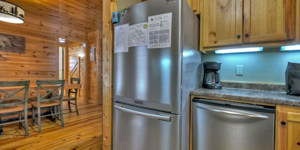 Ellijay - Harleys River Retreat - Kitchen