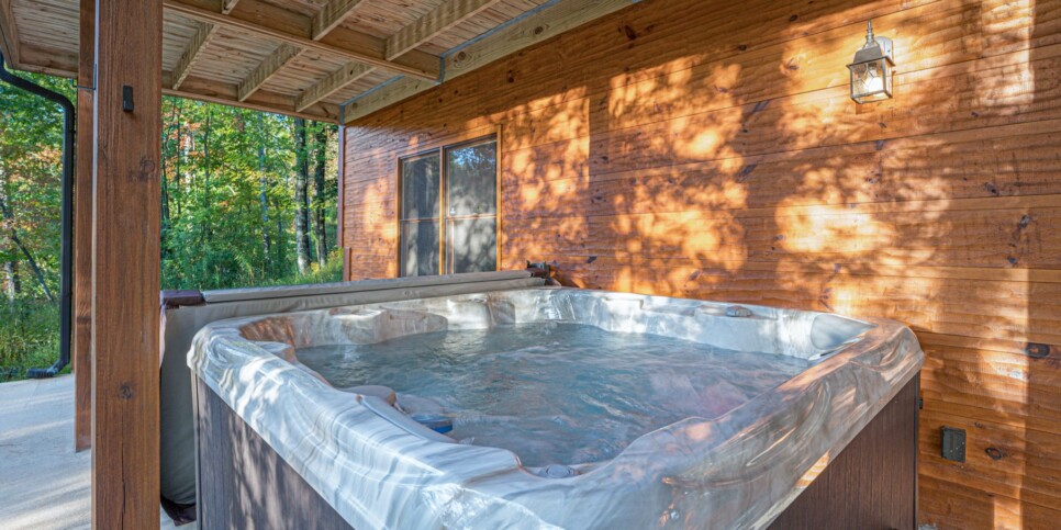 Ellijay Ga Cabin - Peaceful River Hideaway - Exterior