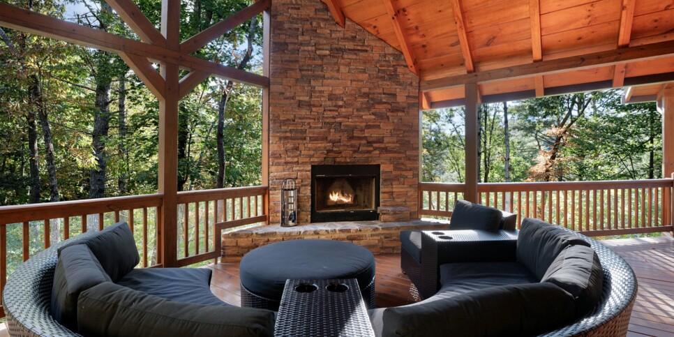 Ellijay Ga Cabin - Peaceful River Hideaway - Exterior