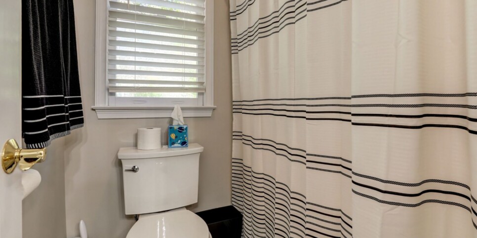 Big Canoe Rental - Firefly Landing - Bathroom