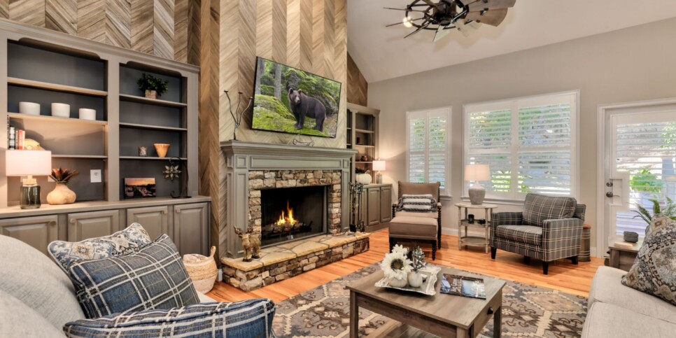 Big Canoe Rental - Firefly Landing - Living Room