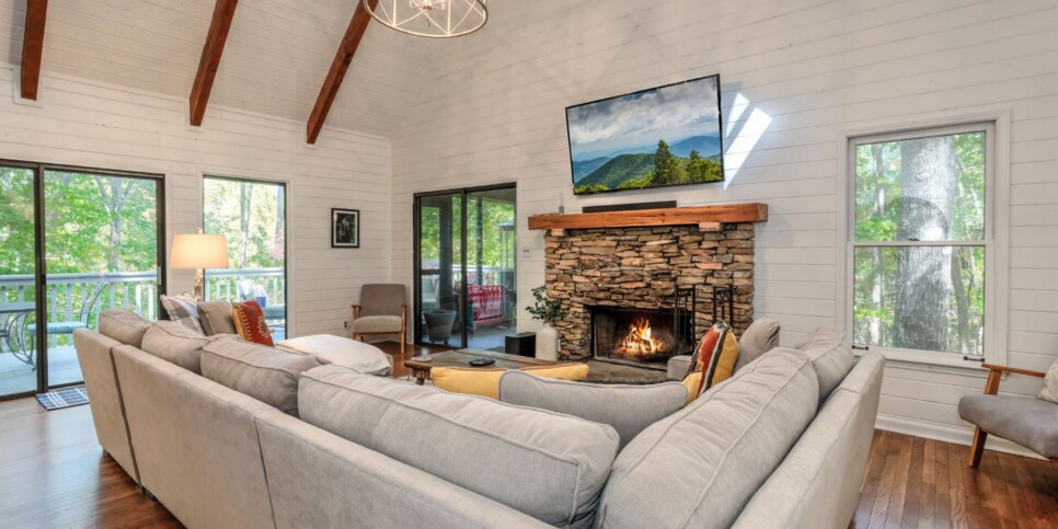 Big Canoe - Mountain Paradise 7033 - Living Room