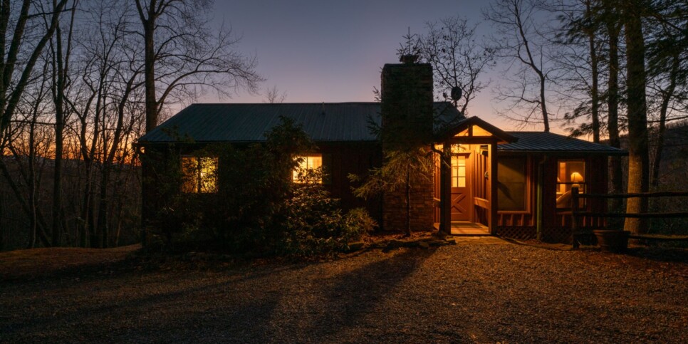Blue Ridge Cabin - Fireside Bluff - Exterior