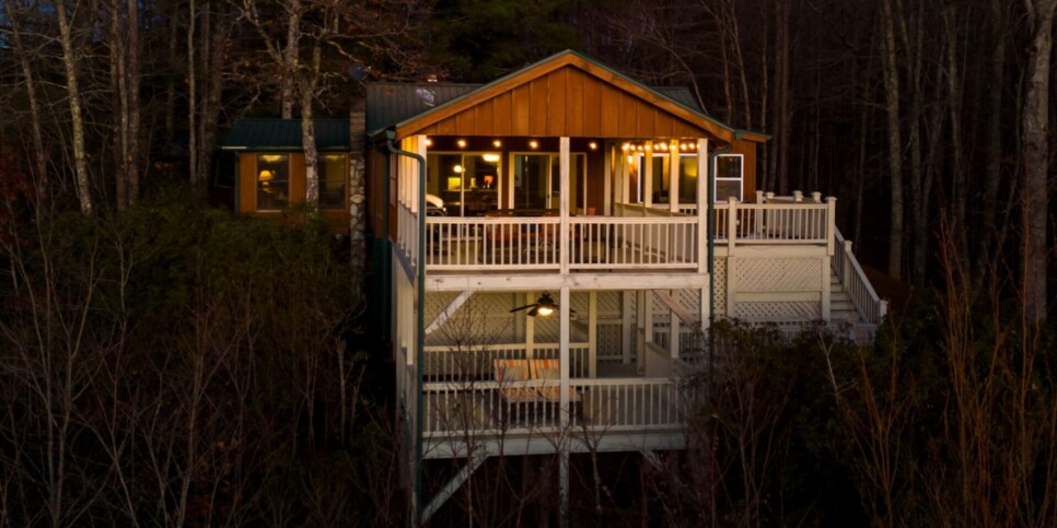 Blue Ridge Cabin - Fireside Bluff - Exterior