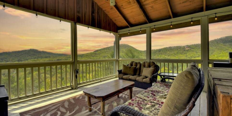 Blue Ridge - Fireside Bluff - Exterior