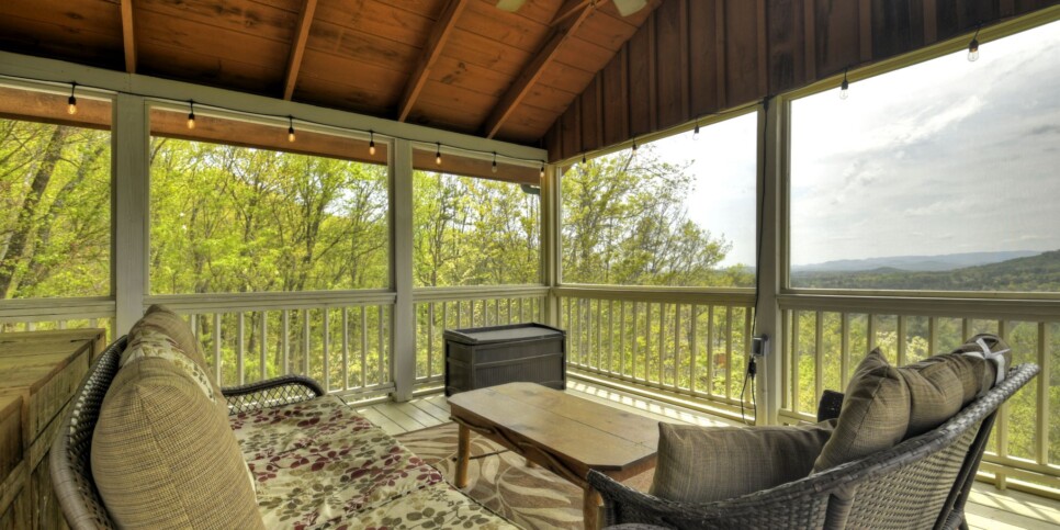 Blue Ridge - Fireside Bluff - Exterior