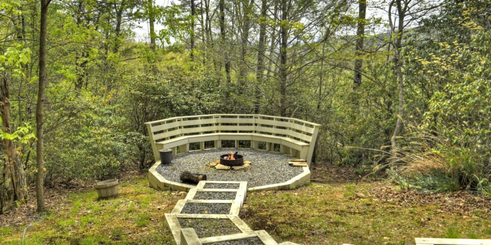 Blue Ridge - Fireside Bluff - Exterior