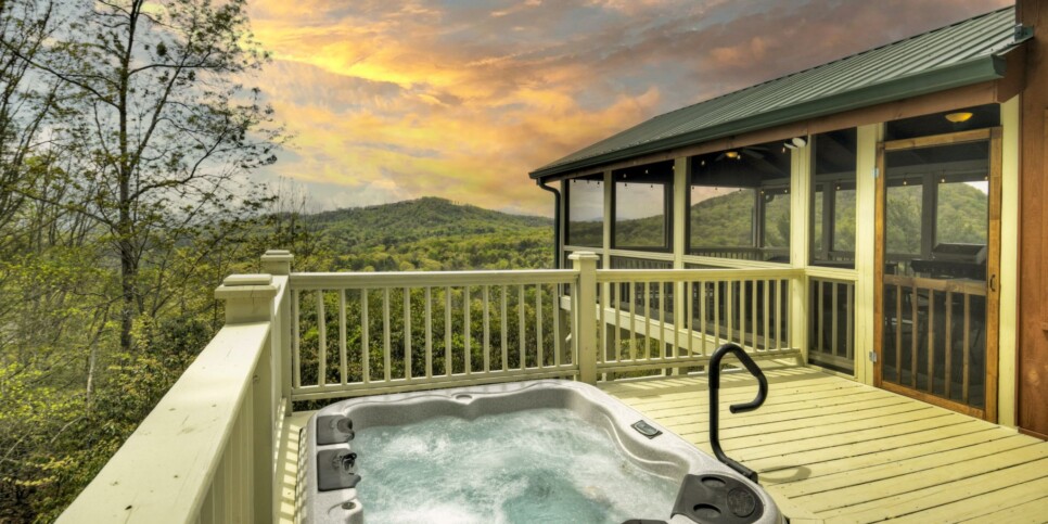 Blue Ridge - Fireside Bluff - Exterior