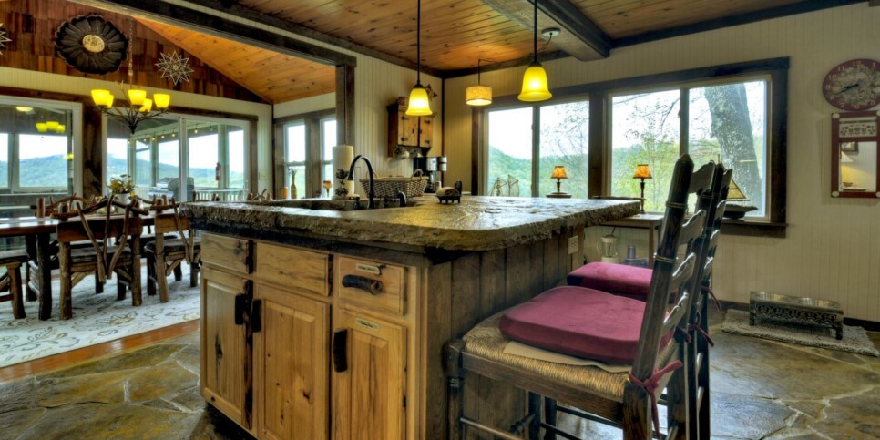 Blue Ridge - Fireside Bluff - Kitchen