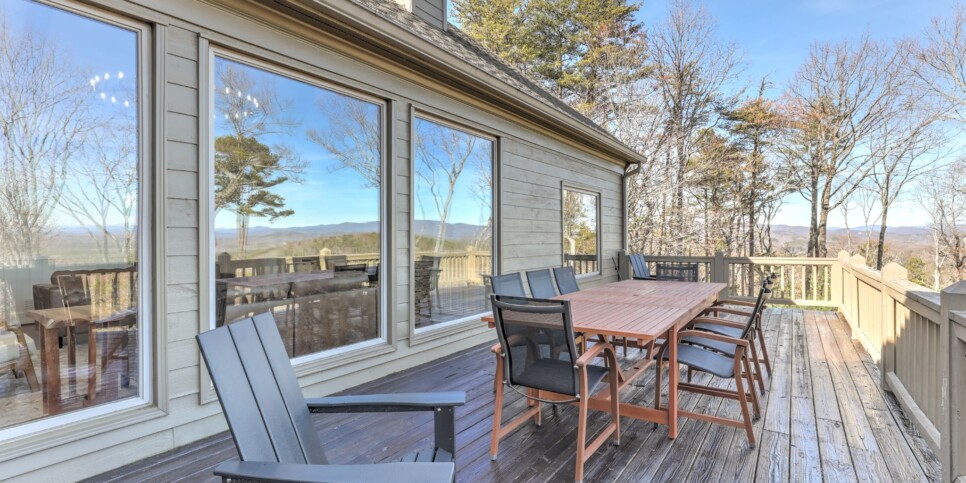 Big Canoe Rental - McElroy Manor - Exterior