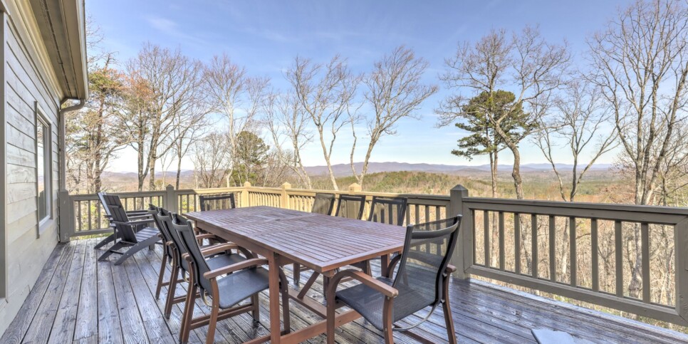 Big Canoe Rental - McElroy Manor - Exterior
