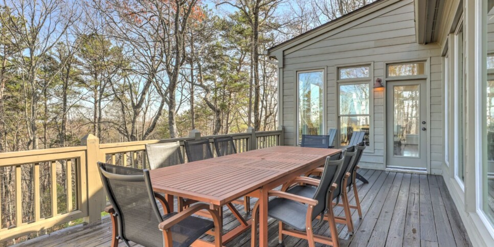 Big Canoe Rental - McElroy Manor - Exterior