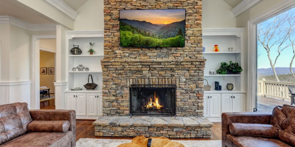 Big Canoe Rental - McElroy Manor - Living