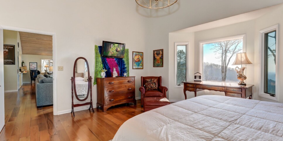 Big Canoe - The Grateful Den - Bedroom