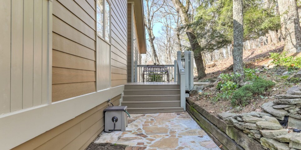 Big Canoe - The Grateful Den - Exterior