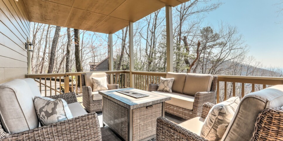 Big Canoe - The Grateful Den - Exterior