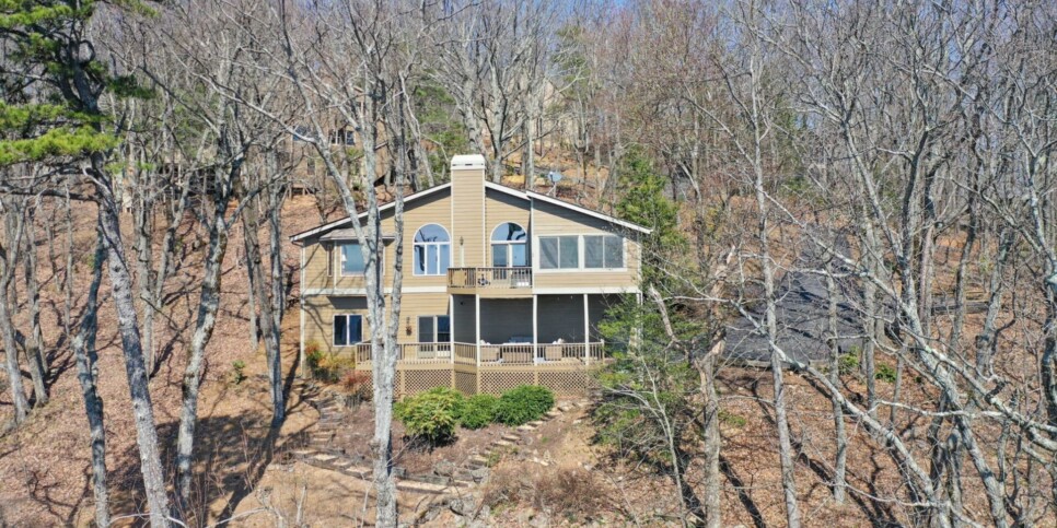 Big Canoe - The Grateful Den - Exterior