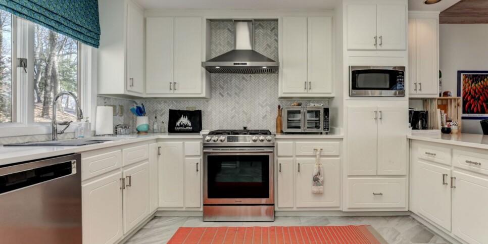 Big Canoe - The Grateful Den - Kitchen