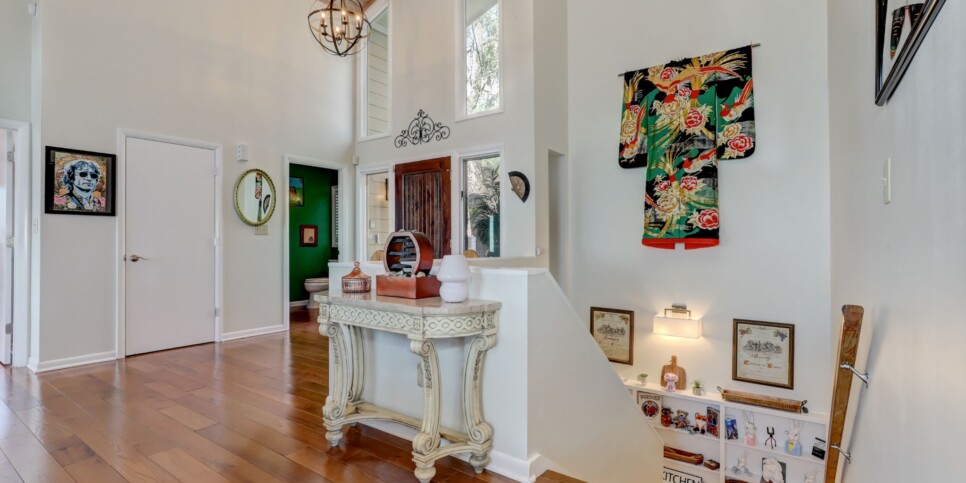 Big Canoe - The Grateful Den - Living Room