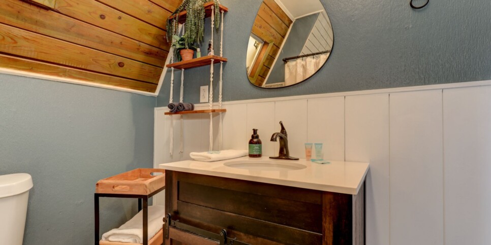 Bent Tree Chalet - Cozy Days Hideaway - Bathroom