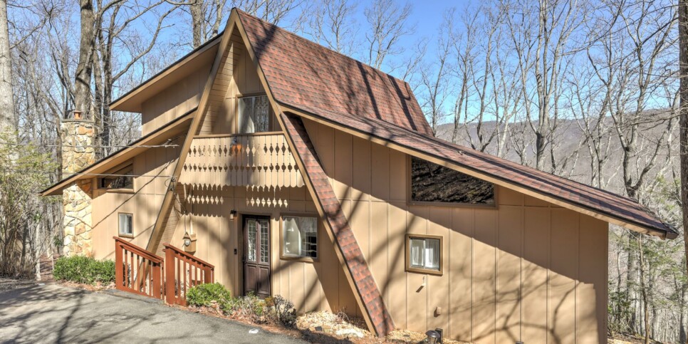Bent Tree Chalet - Cozy Days Hideaway - Exterior