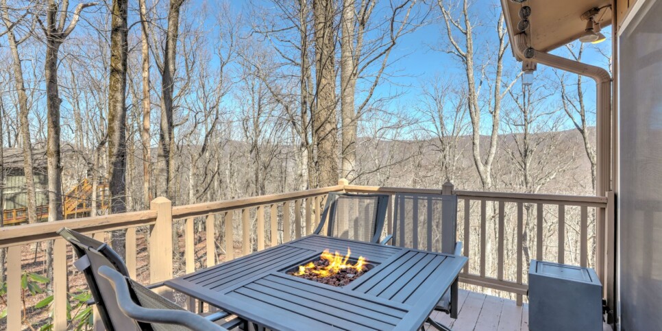 Bent Tree Chalet - Cozy Days Hideaway - Exterior