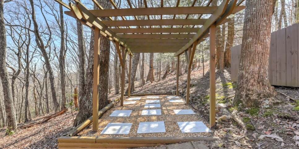 Bent Tree Chalet - Cozy Days Hideaway - Exterior