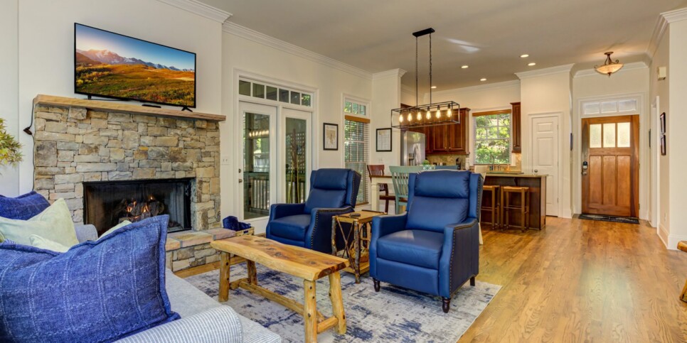 big canoe doctors orders living room