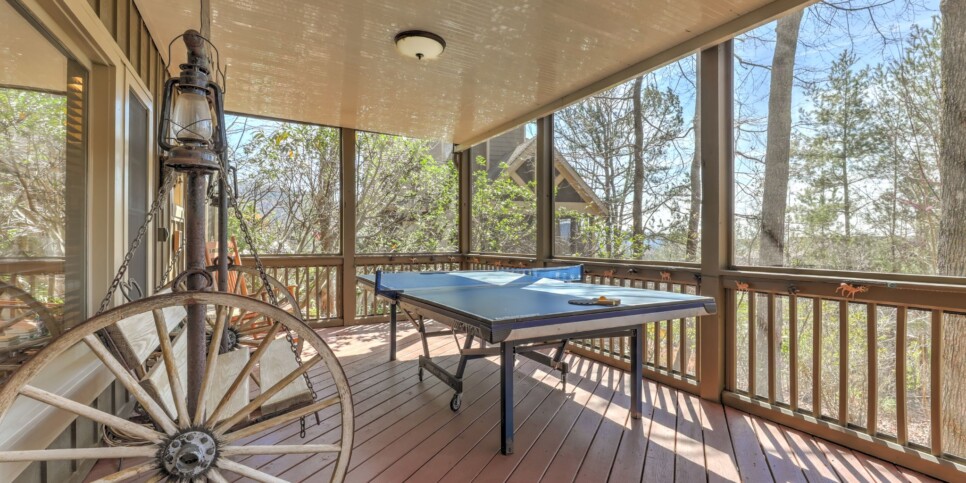 Big Canoe - Doctors Orders - Exterior