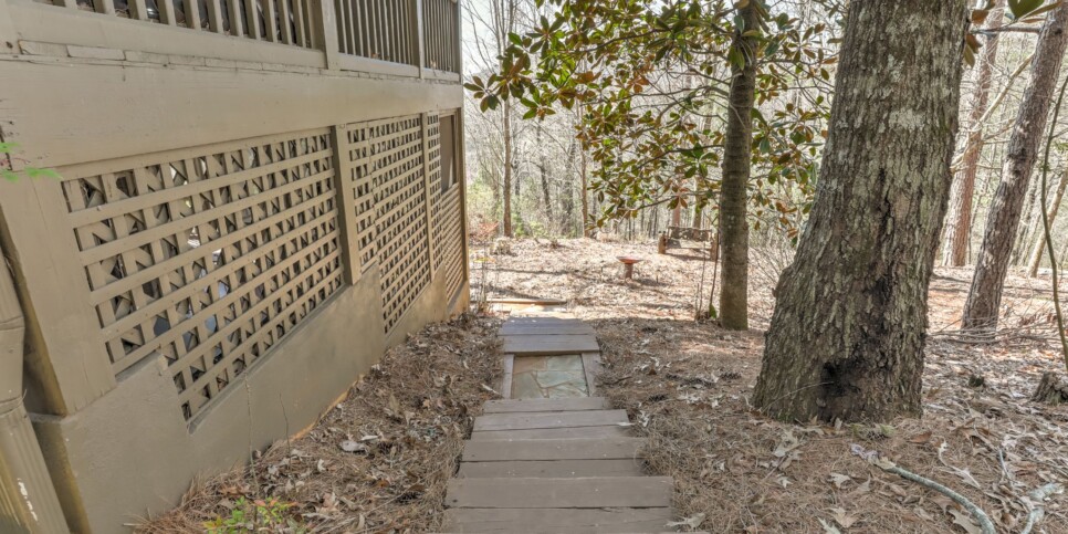 Big Canoe - Doctors Orders - Exterior