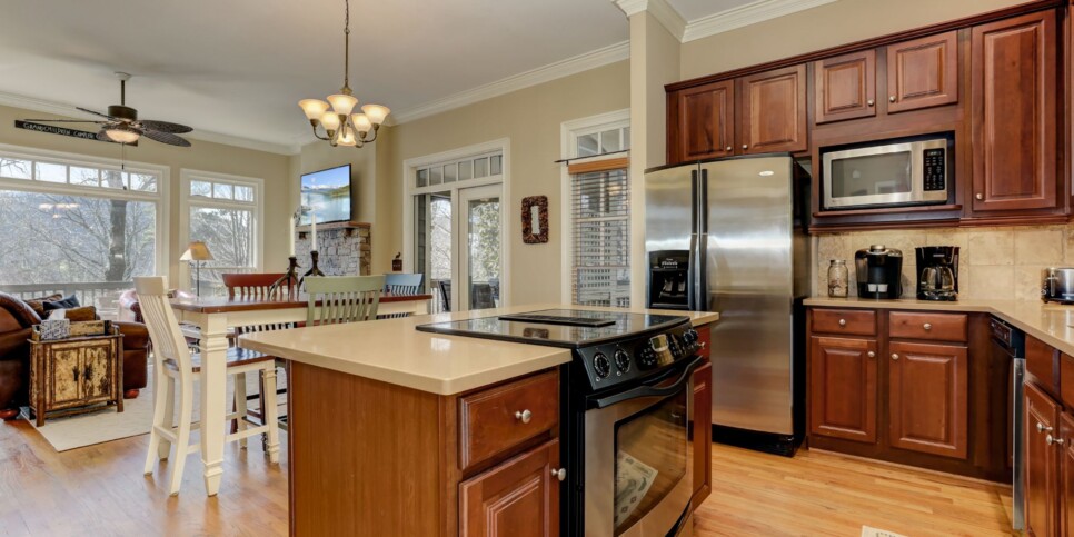 Big Canoe - Doctors Orders - Kitchen