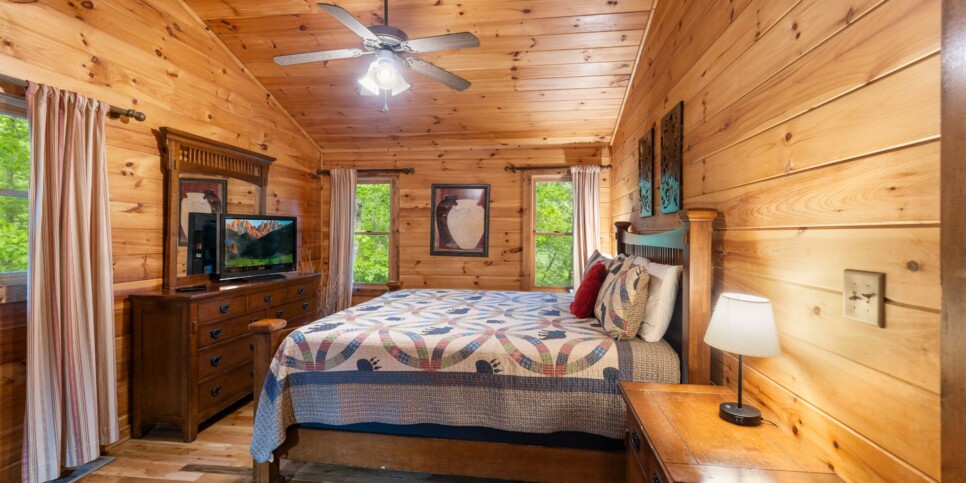 Blue Ridge - Sunset Pointe - Bedroom