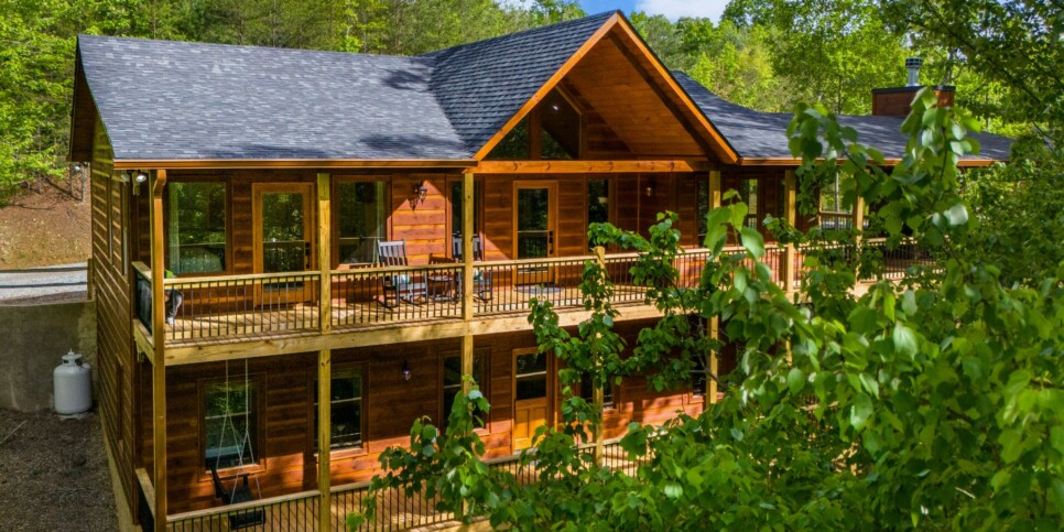 Blue Ridge - Whiskey & Woods - Exterior