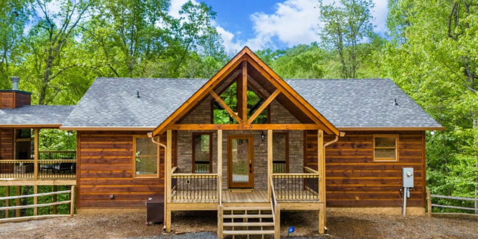 Blue Ridge - Whiskey & Woods - Exterior