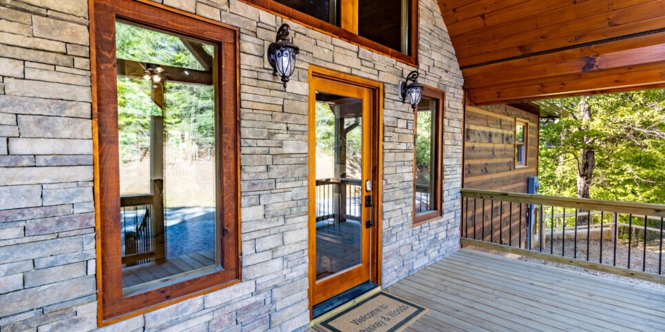 Blue Ridge - Whiskey & Woods - Exterior