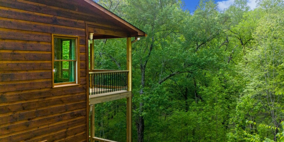 Blue Ridge - Whiskey & Woods - Exterior